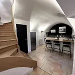 La Maison Du Puits Carré Сasa de vacaciones Châteauneuf-du-Rhône